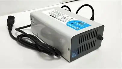 54.6V 3A EV Charger for E-Bikes & E-Scooters – Compatible with NMC/LFP Batteries
